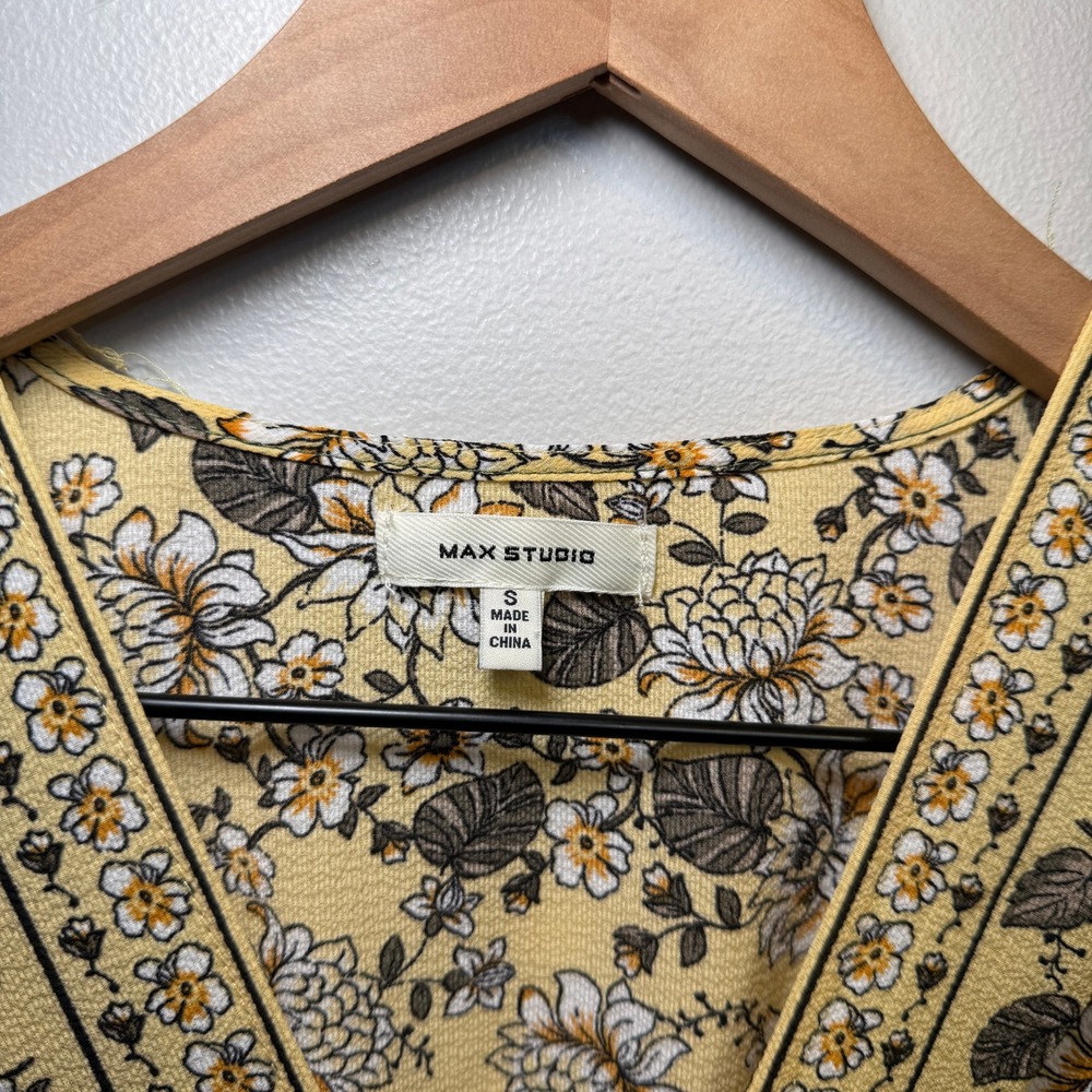Max Studio Women's Yellow Floral V-Neck Smocked Waist Tie Blouse Top Size Small - Picture 3 of 5